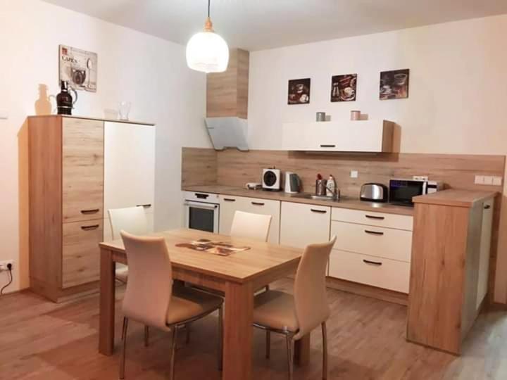 Apartman Monny Frymburk nad Vltavou Exterior foto